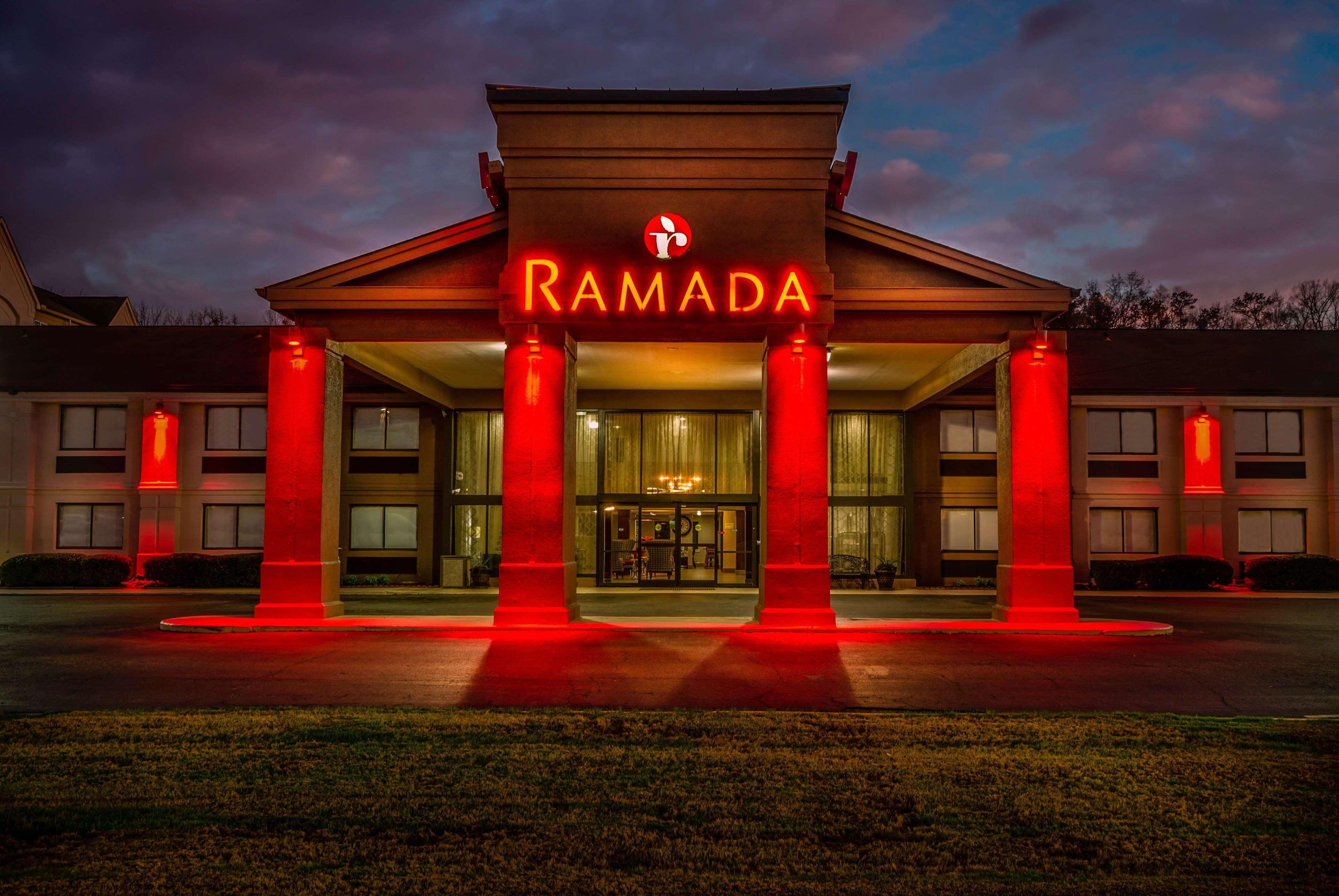 Ramada By Wyndham Tuscaloosa Hotel Kültér fotó