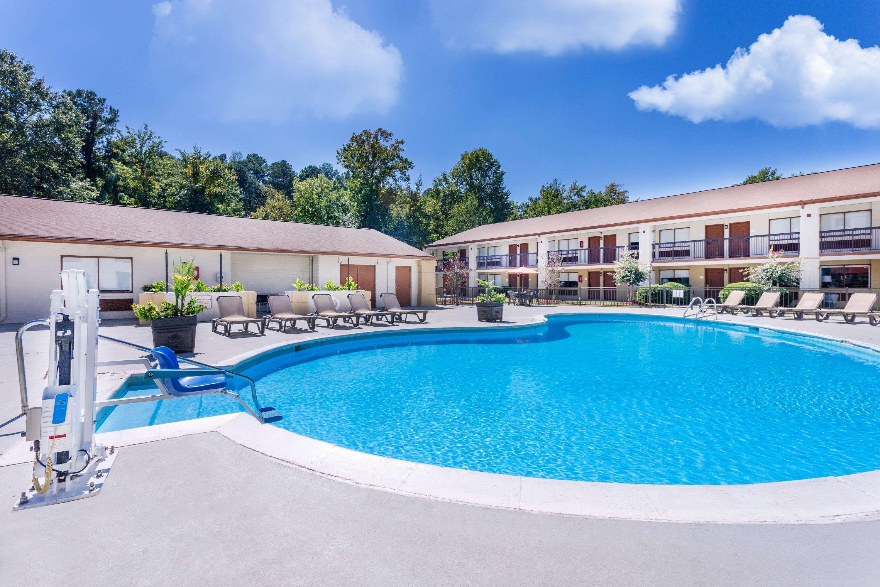 Ramada By Wyndham Tuscaloosa Hotel Kültér fotó