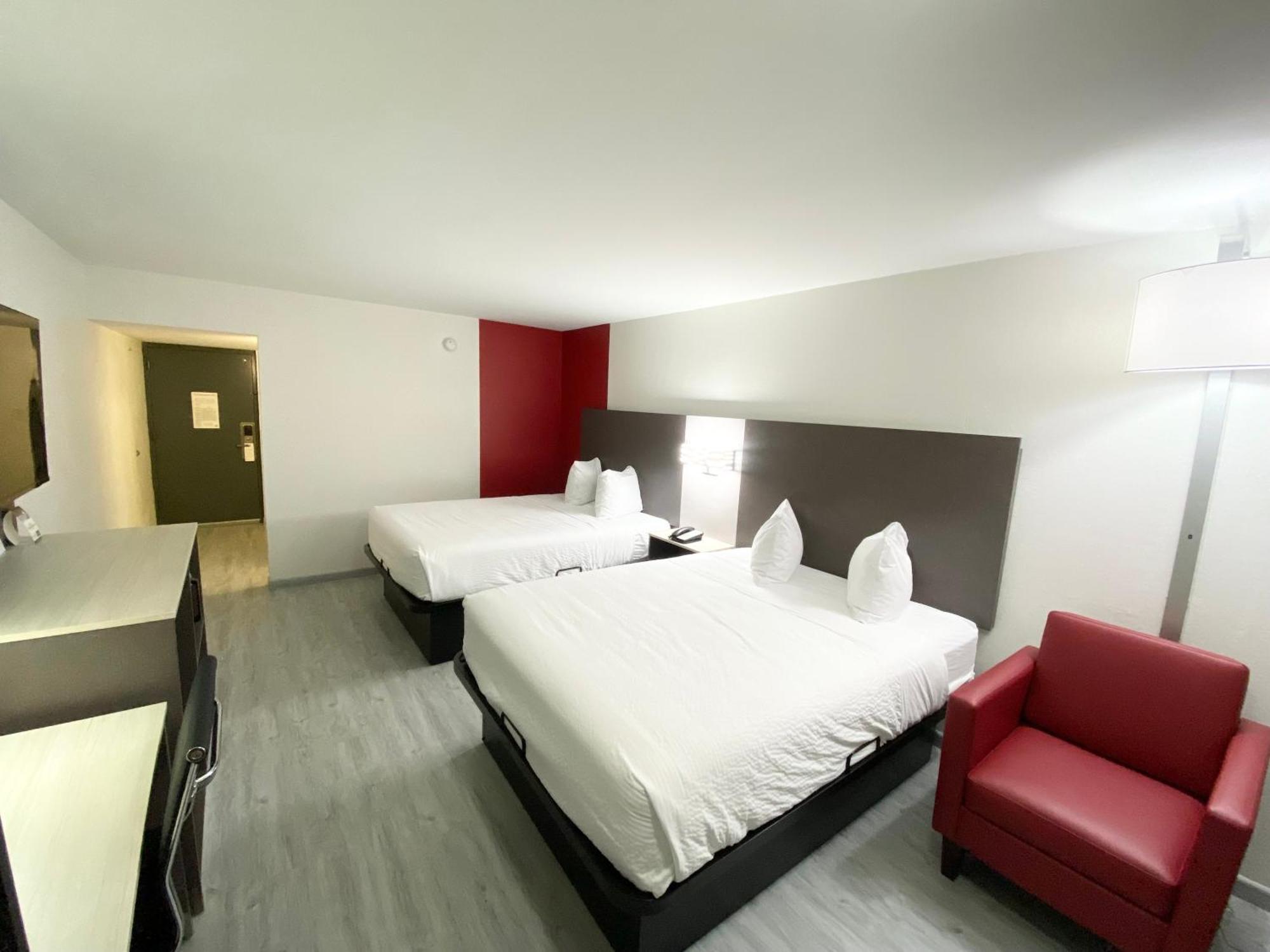 Ramada By Wyndham Tuscaloosa Hotel Kültér fotó