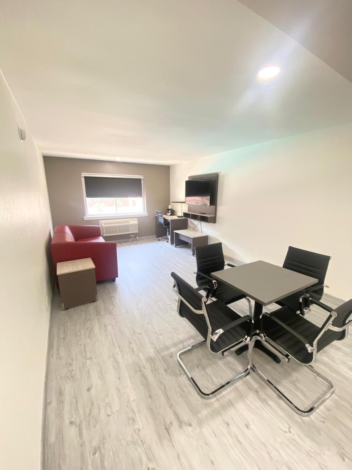 Ramada By Wyndham Tuscaloosa Hotel Kültér fotó