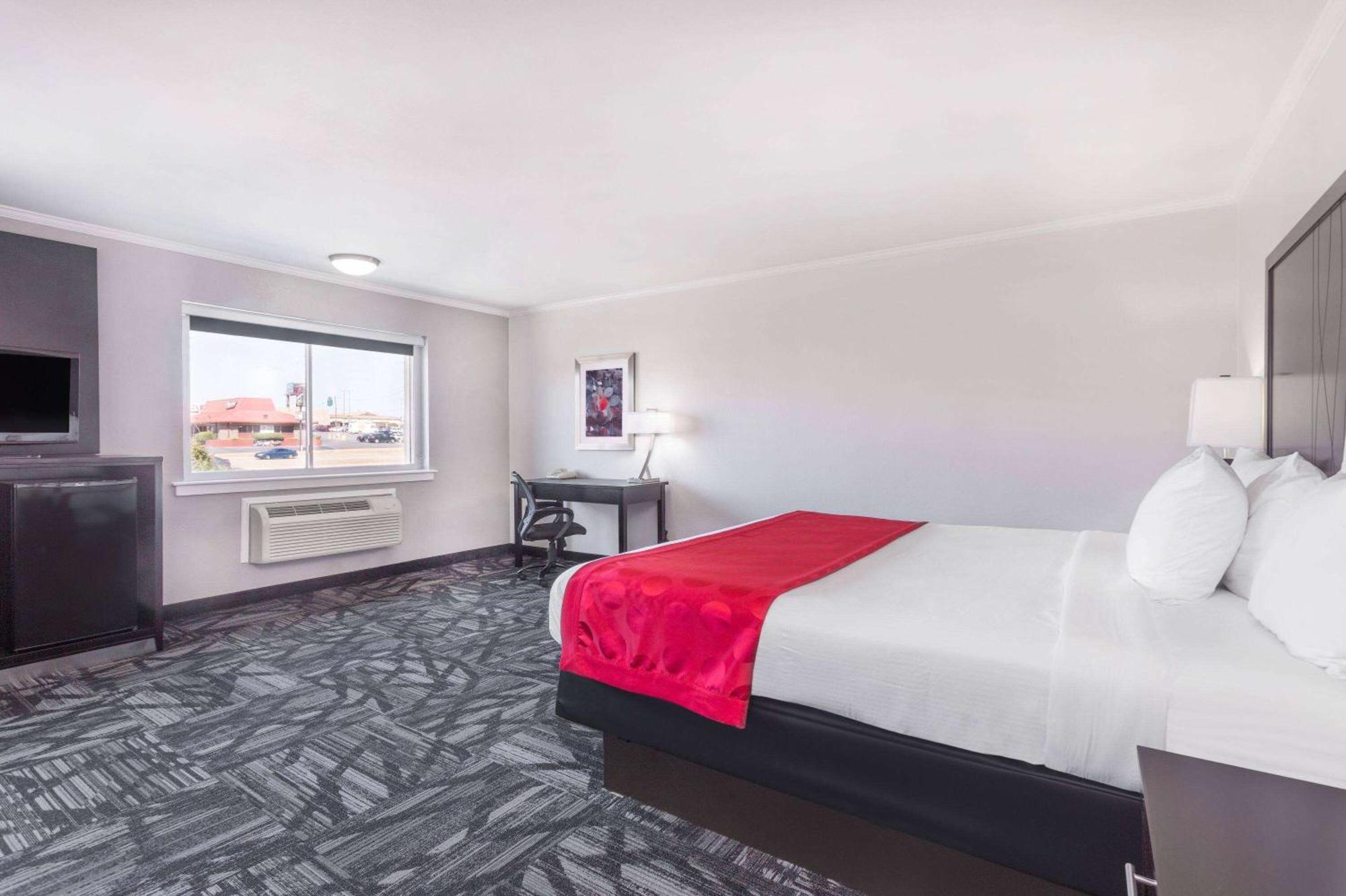 Ramada By Wyndham Tuscaloosa Hotel Kültér fotó